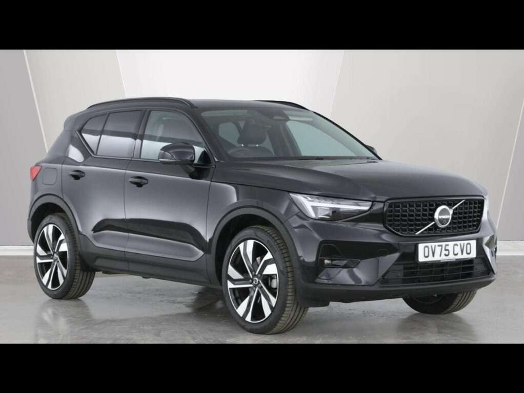 Volvo XC40 2.0 B3p Ultra Dark Black
