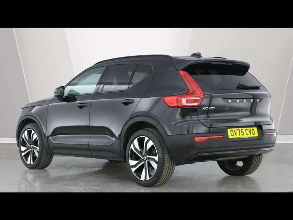 Volvo XC40 2.0 B3p Ultra Dark OV75CVO Black #2