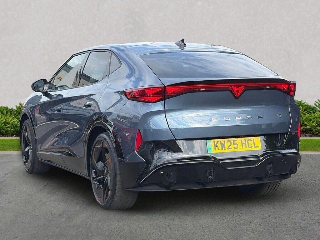 Cupra Tavascan Tavascan 250Kw Vz1 77Kwh Awd Estate Blue #2
