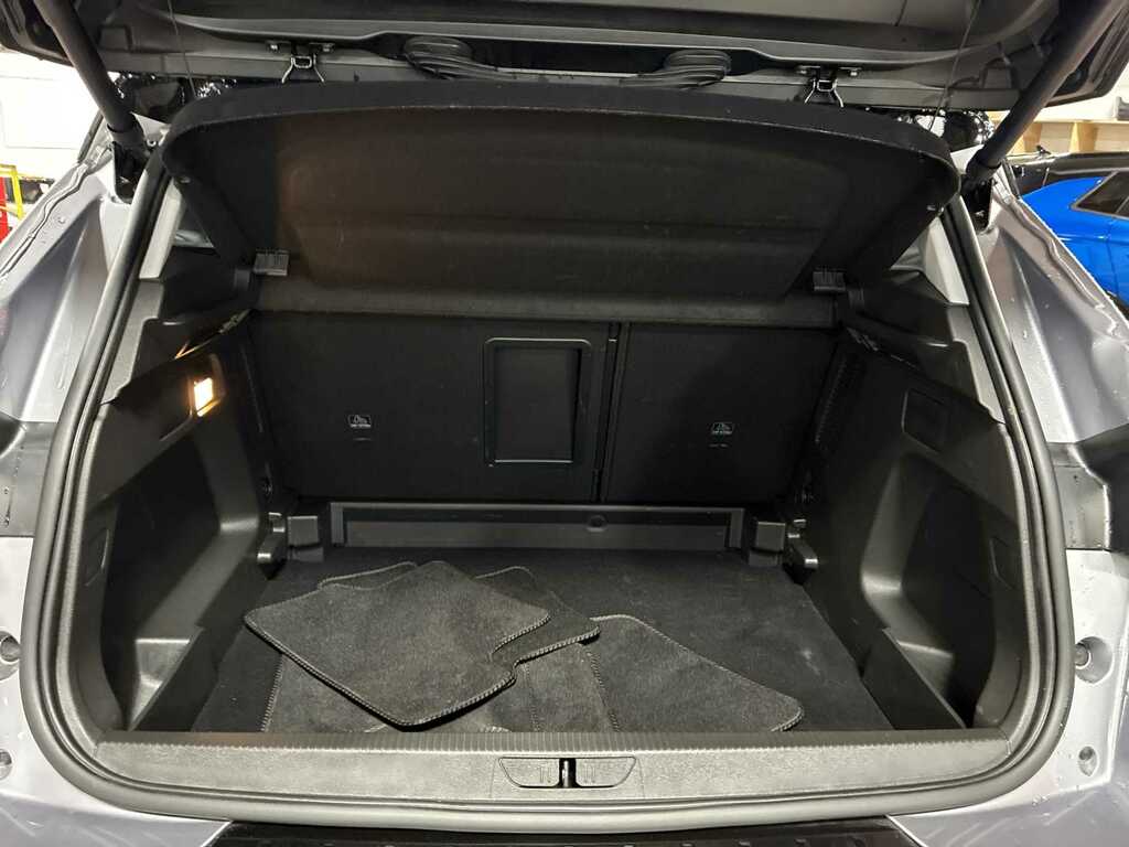 Vauxhall Grandland Ultimate Black #16