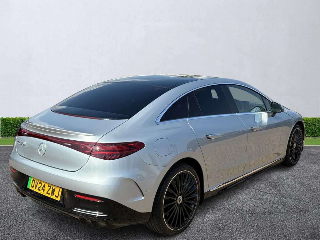 Mercedes-Benz EQE Amg Line Night Edition White #18