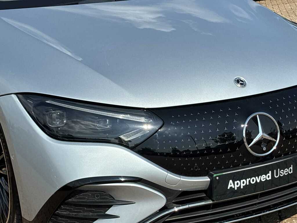 Mercedes-Benz EQE Amg Line Night Edition White #32
