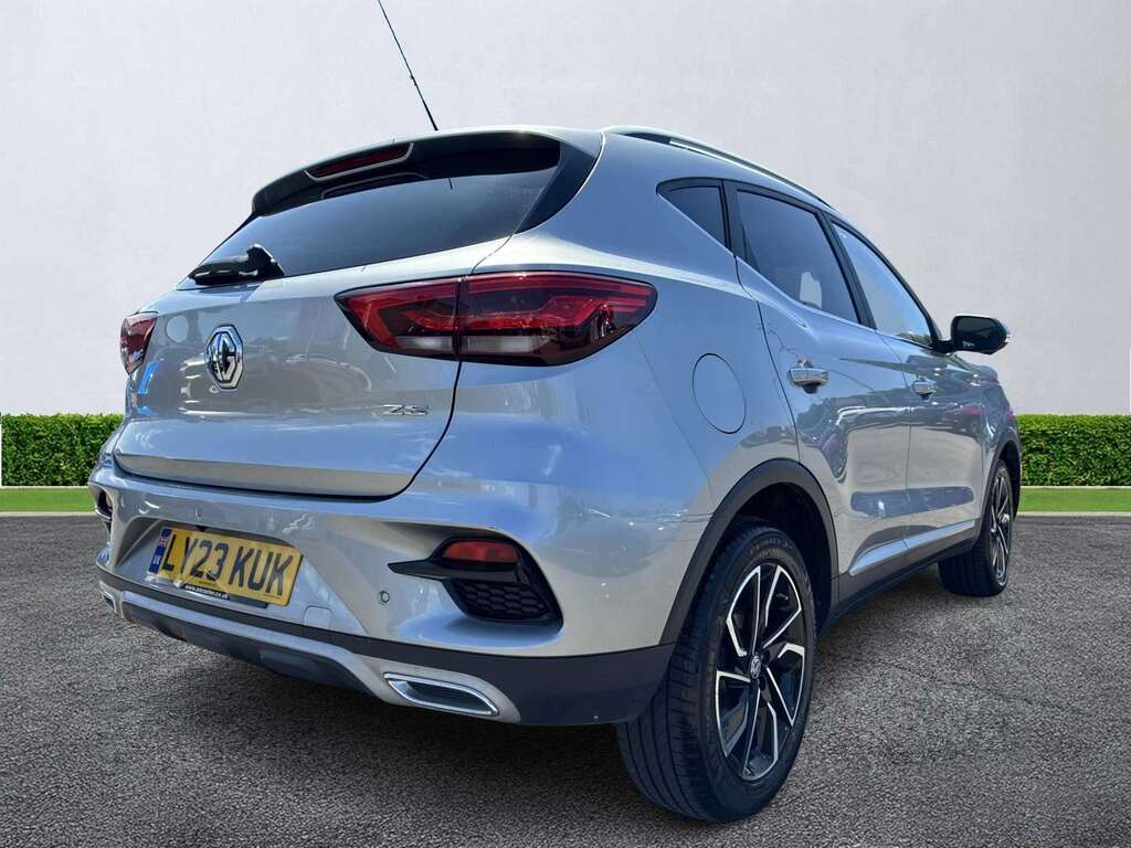 MG ZS 130Kw Trophy Connect Ev 51Kwh Red #16