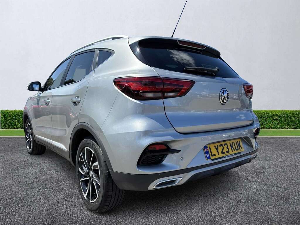 MG ZS 1.0T Gdi Exclusive Silver #2