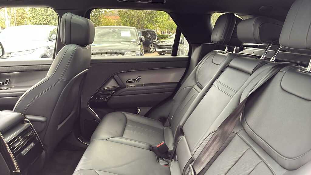 Land Rover Range Rover Sport 3.0 P440e Dynamic Se Black #4