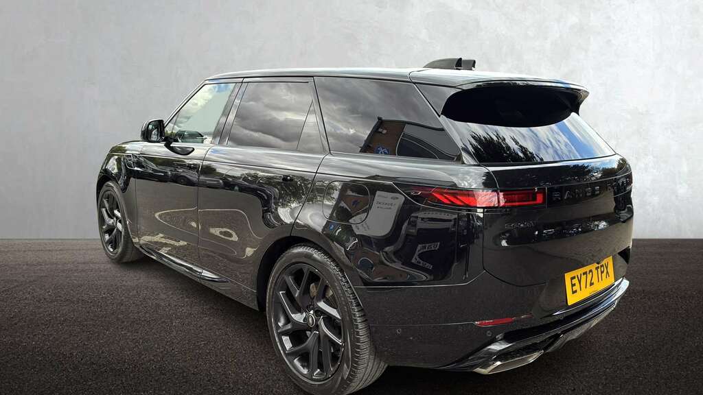 Land Rover Range Rover Sport 3.0 P440e Dynamic Se Black #2