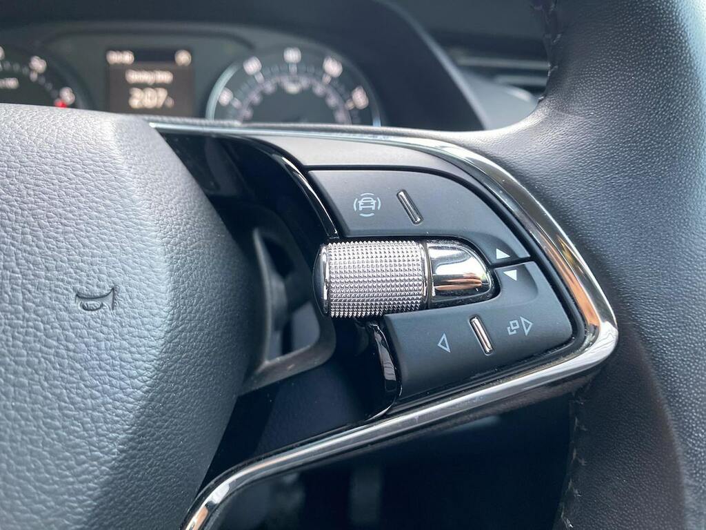 Skoda Octavia 2.0 Tdi 200 Vrs Dsg Silver #26