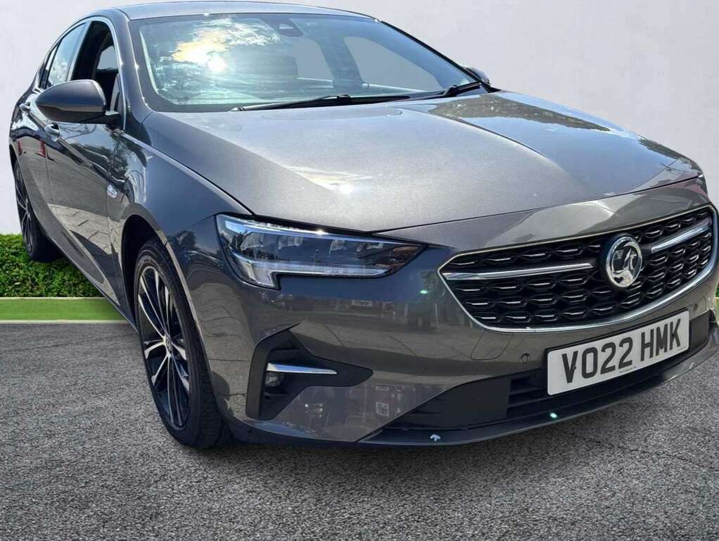 Vauxhall Insignia 1.5 Turbo D Se Edition Grey