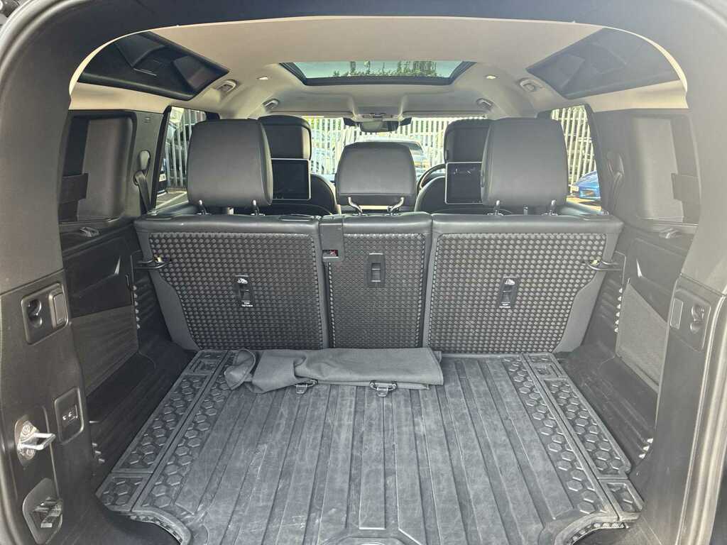 Land Rover Defender 110 3.0 D250 X-dynamic Se 110 Silver #9