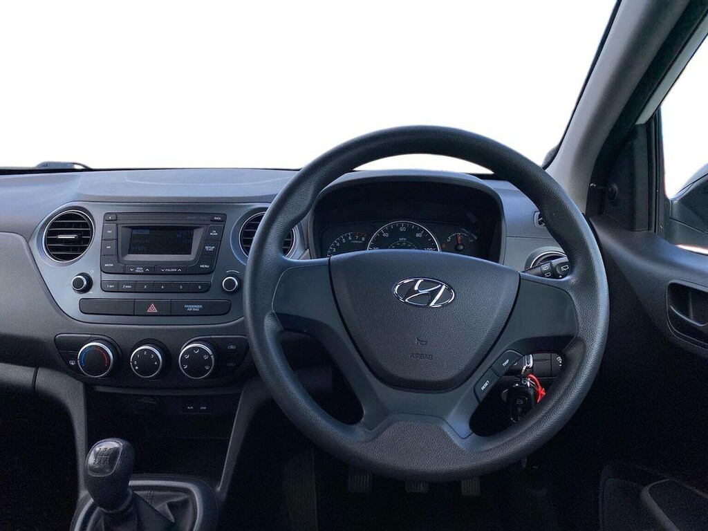 Hyundai I10 1.2 Premium Se White #9