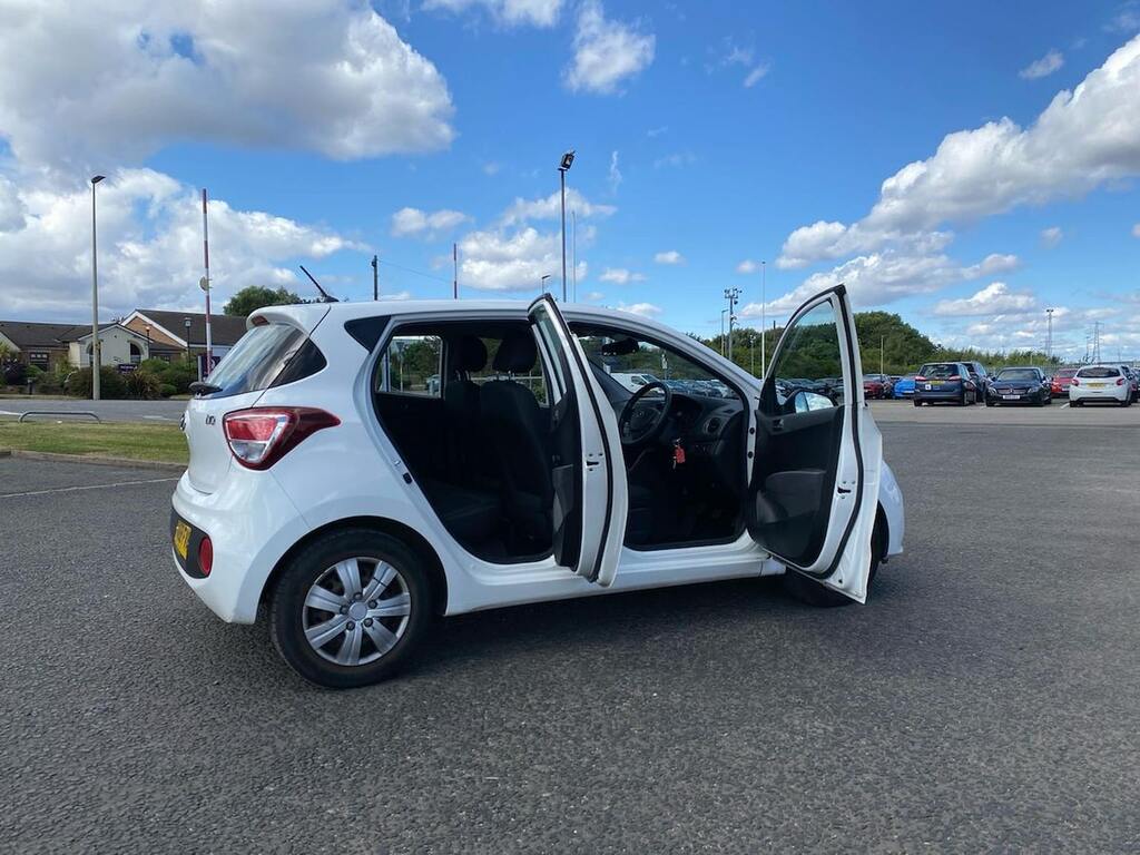 Hyundai I10 1.2 Premium Se White #24