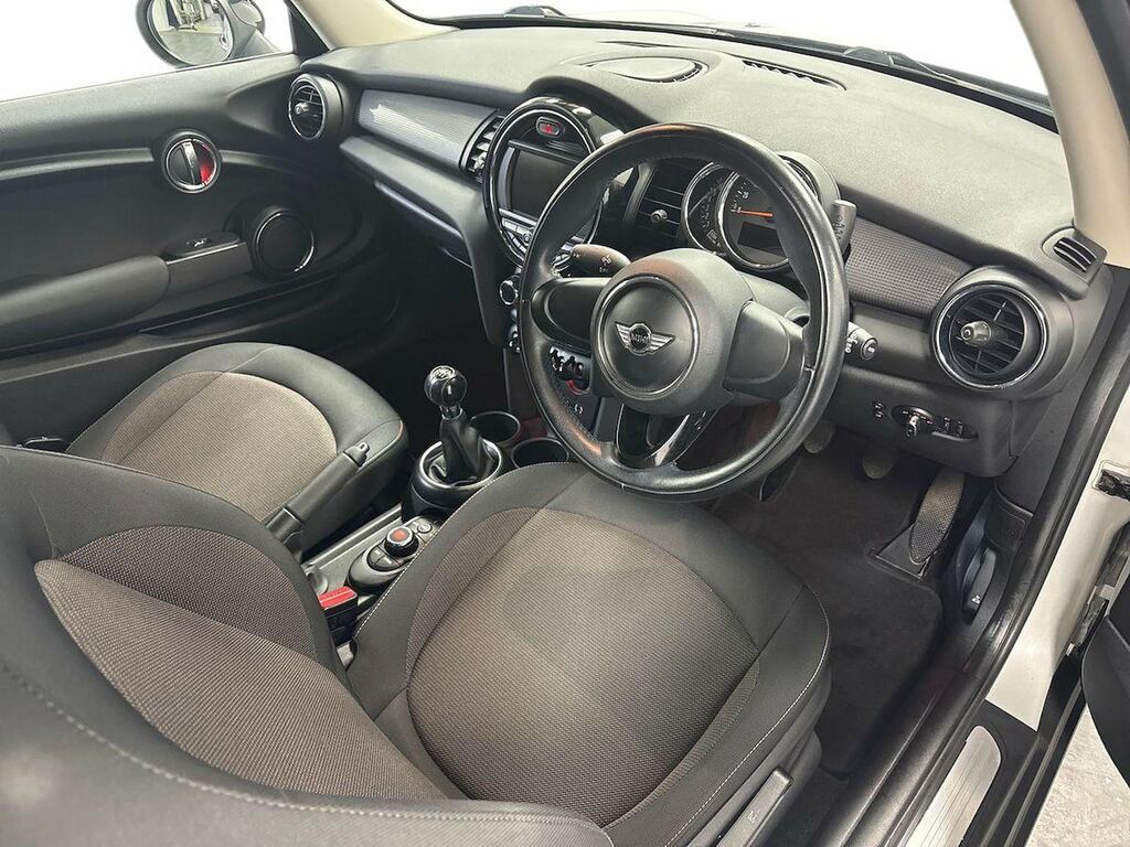 Mini Hatch 1.5D Jcw Chili Pack Media Pack XL 17In Alloys Orange #15