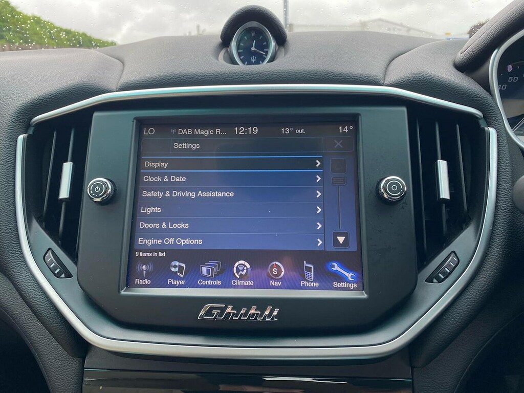 Maserati Ghibli Saloon White #24