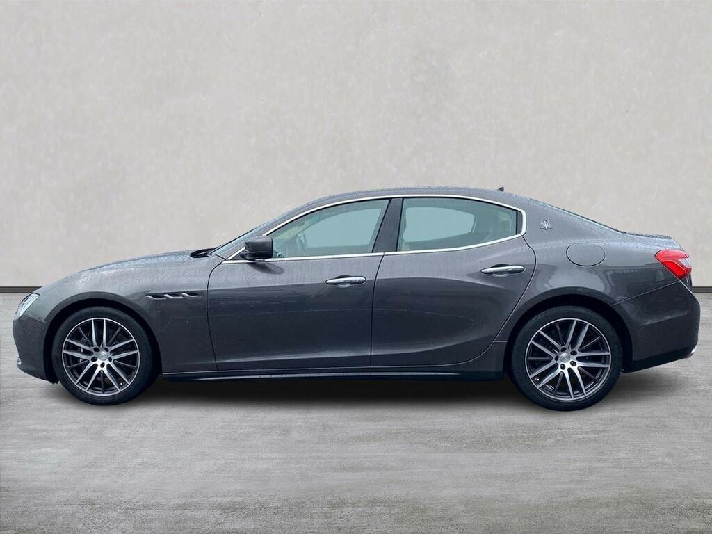Maserati Ghibli Saloon White #19