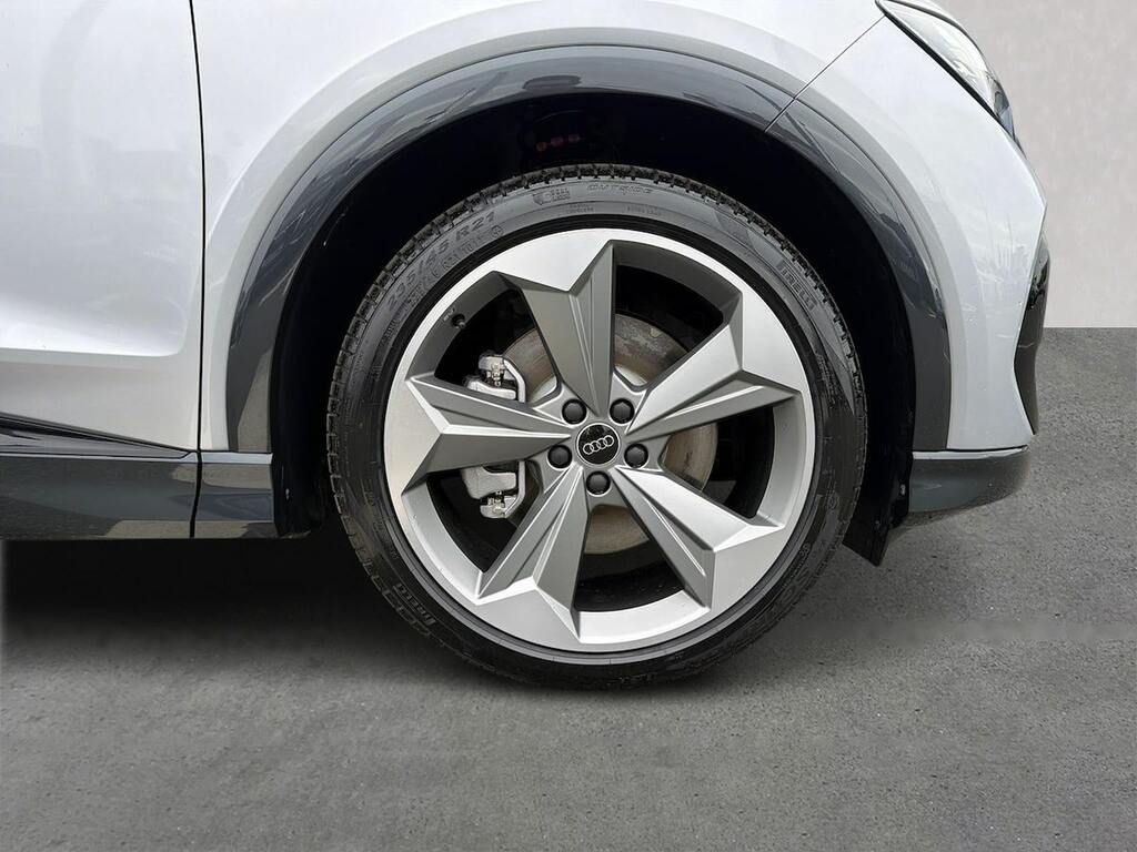 Audi Q4 E Tron 210Kw 45 82Kwh Black Edition Silver #6