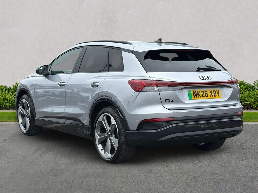 Audi Q4 E Tron 210Kw 45 82Kwh Black Edition Silver #2