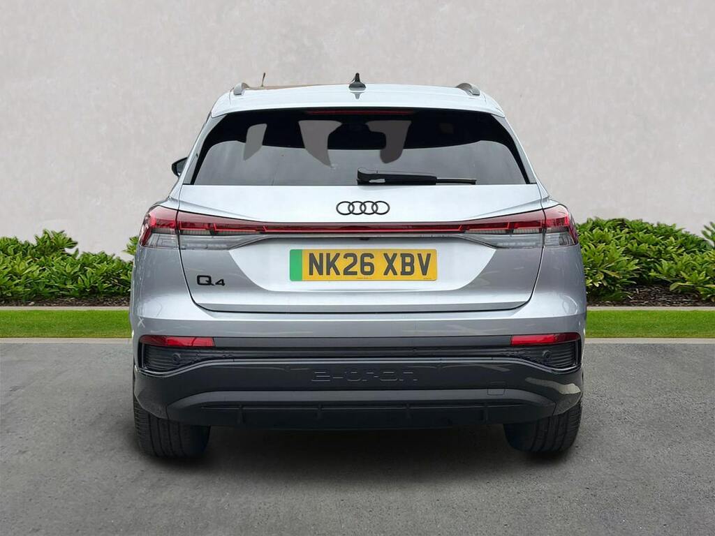 Audi Q4 E Tron 210Kw 45 82Kwh Black Edition Silver #4