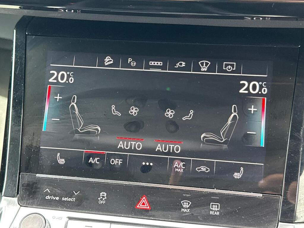 Audi Q8 e tron Audi Q8 Black Edition 50 E-tron Quattro 250,00 Kw Grey #12