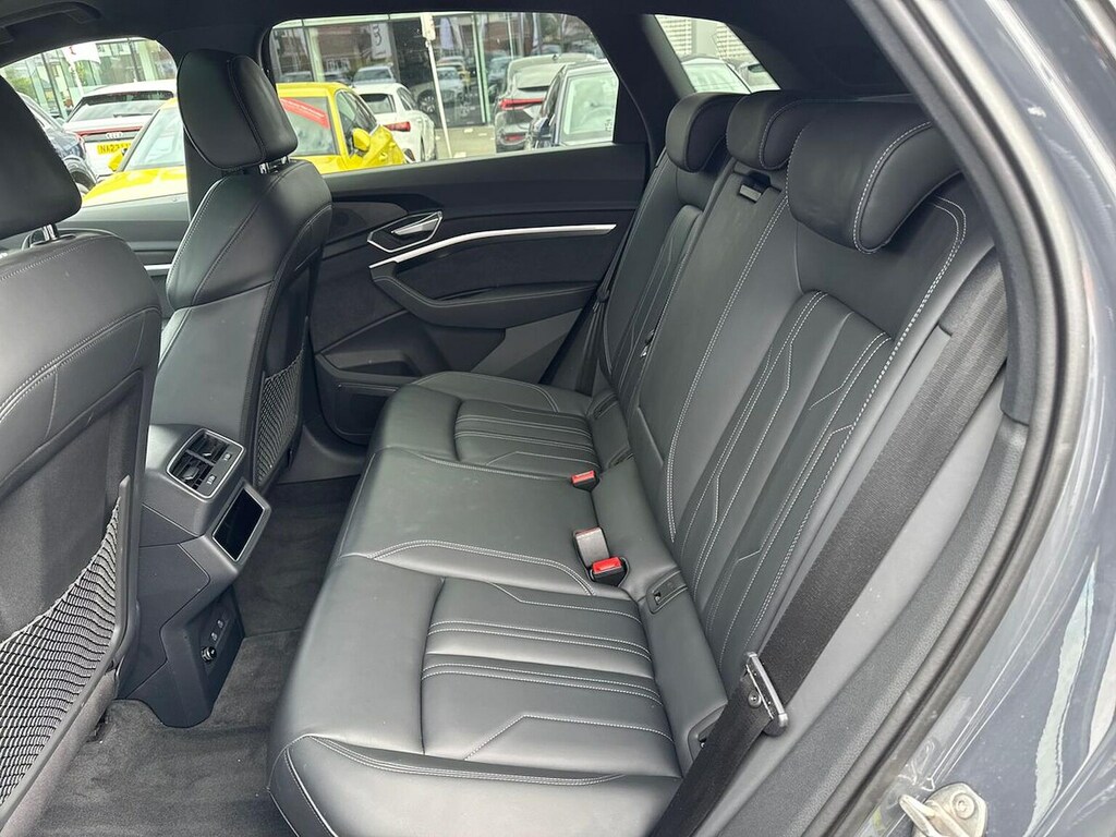 Audi Q8 e tron Audi Q8 Black Edition 50 E-tron Quattro 250,00 Kw Grey #16