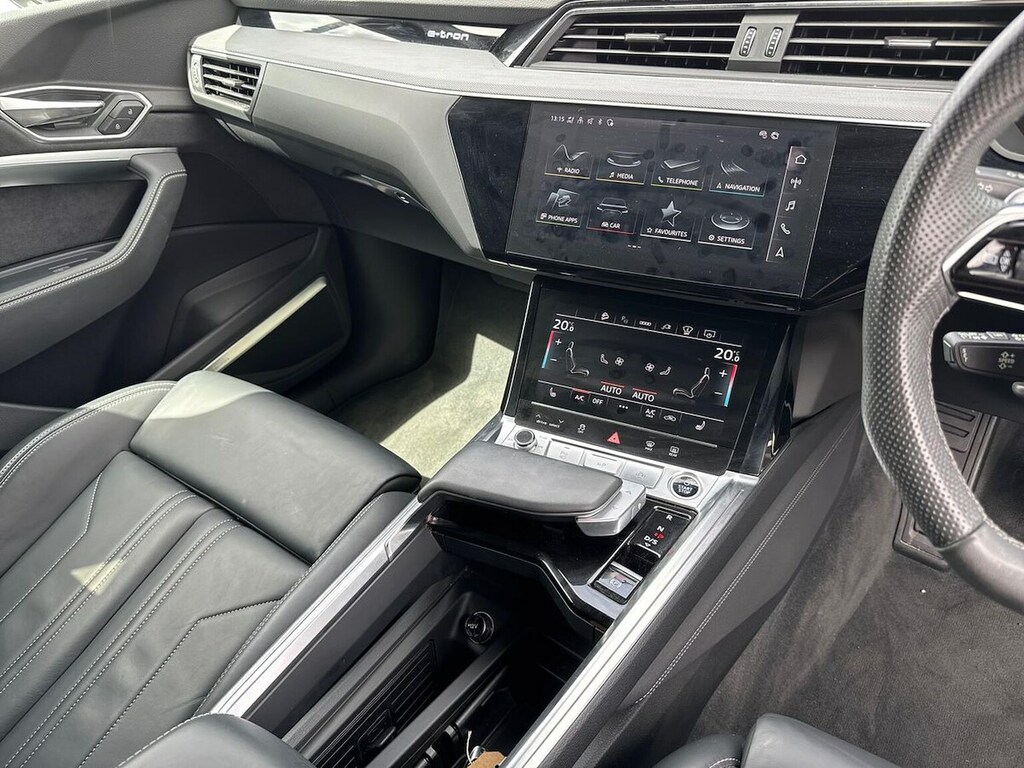 Audi Q8 e tron Audi Q8 Black Edition 50 E-tron Quattro 250,00 Kw Grey #13