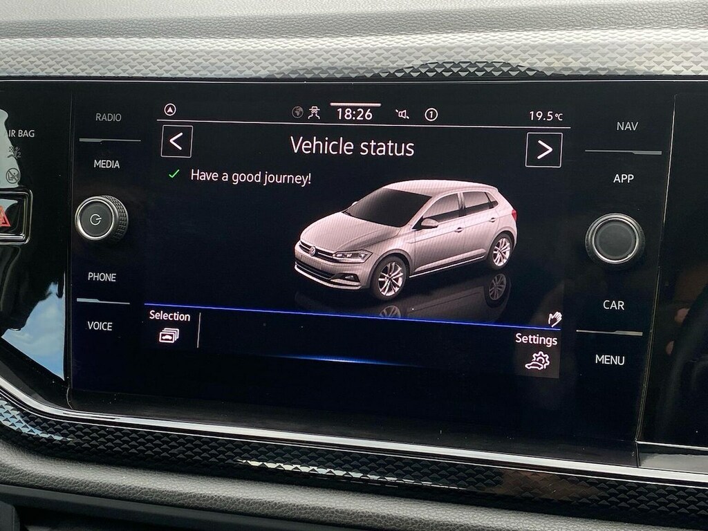 Volkswagen Polo Life Black #15