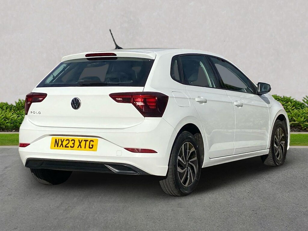 Volkswagen Polo Life Black #12