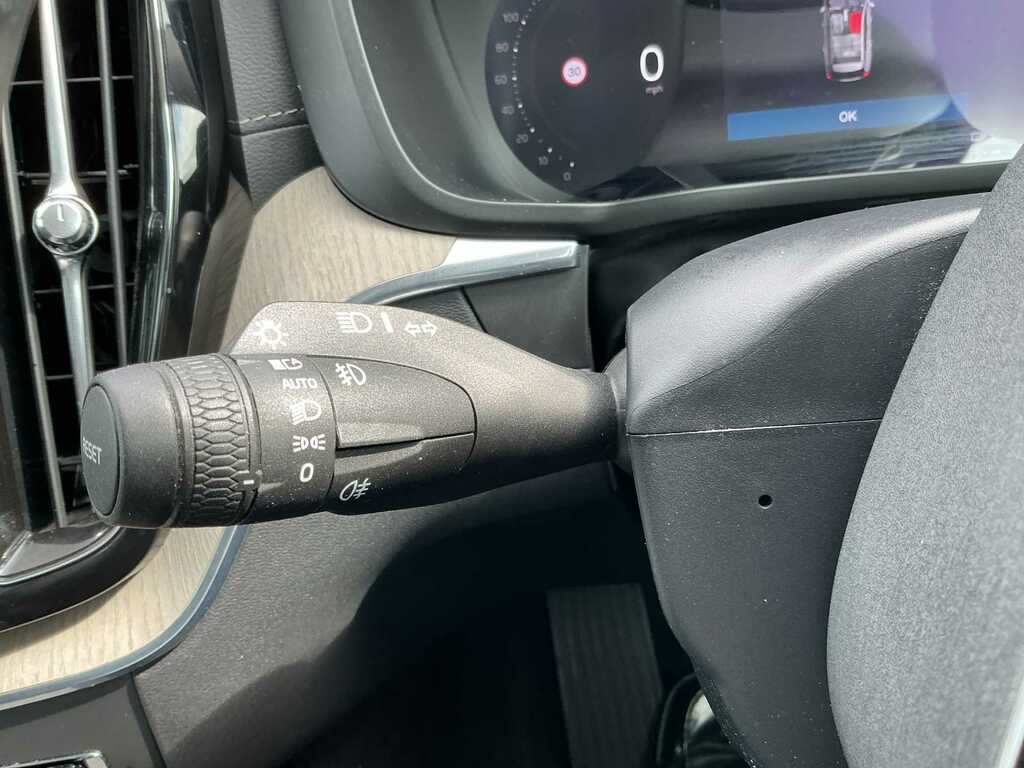 Volvo XC60 T8 Awd Phev Recharge Polestar Engineered White #25
