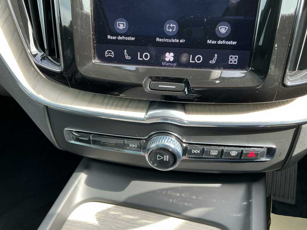Volvo XC60 T8 Awd Phev Recharge Polestar Engineered White #11