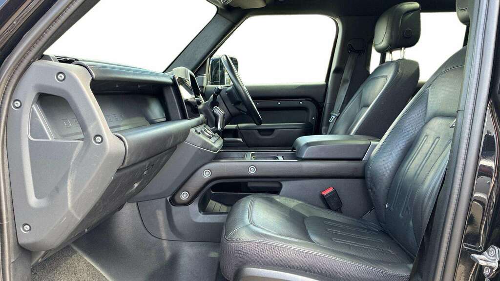 Land Rover Defender 110 3.0 P400 X 110 7 Seat Black #3