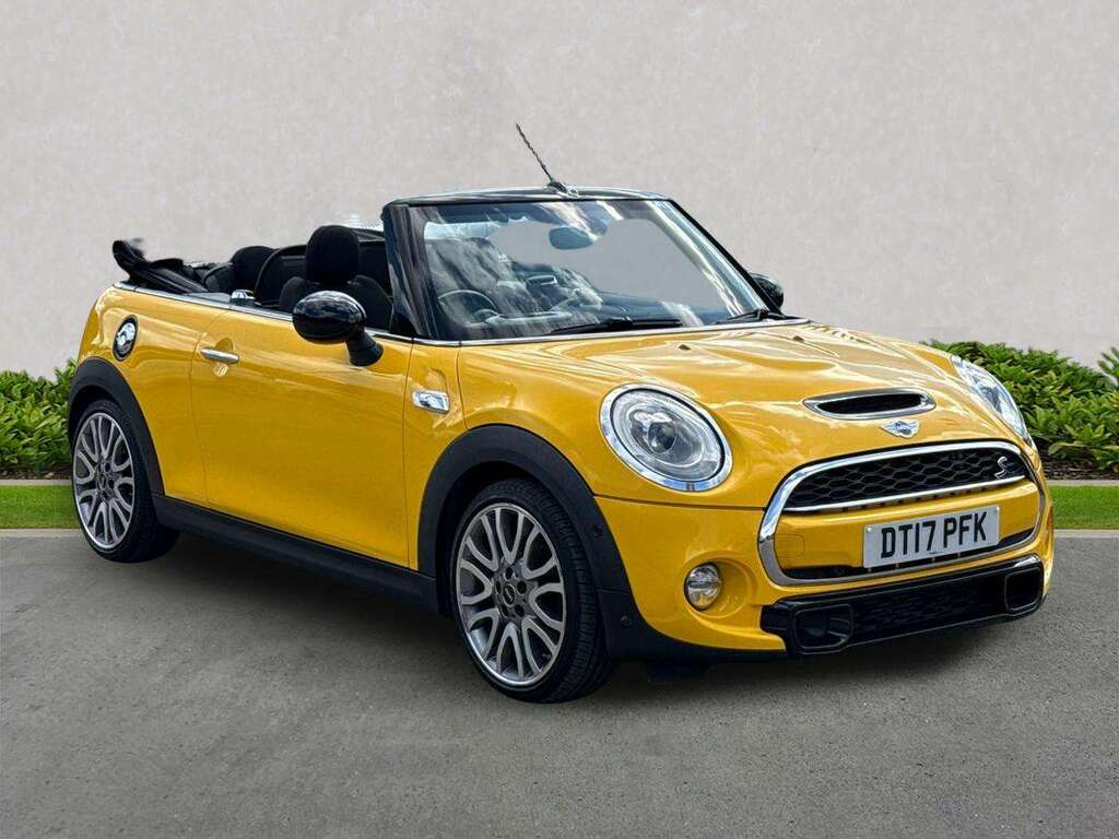 Mini Convertible 2.0 Cooper S Yellow