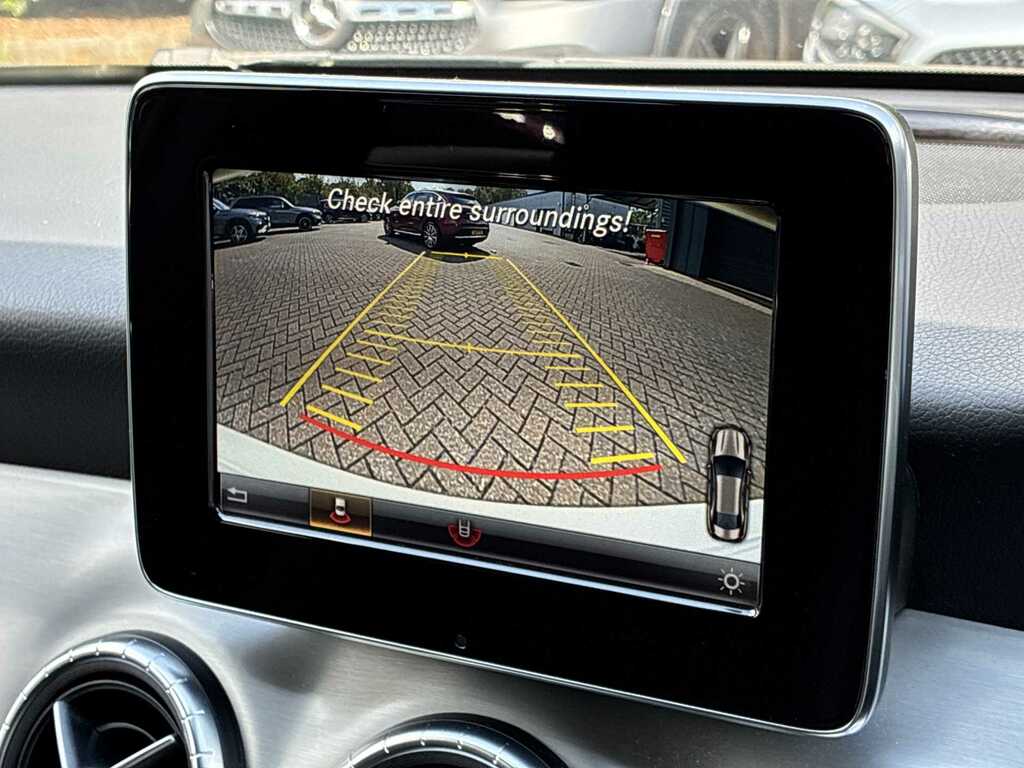 Mercedes-Benz CLA Class Cla200 Cdi Sport Black #24