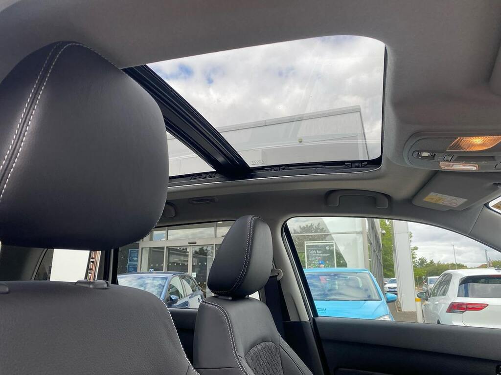 Suzuki Vitara 1.4 Boosterjet Mhev 109 Motion Estate SF26ONU Silver #26