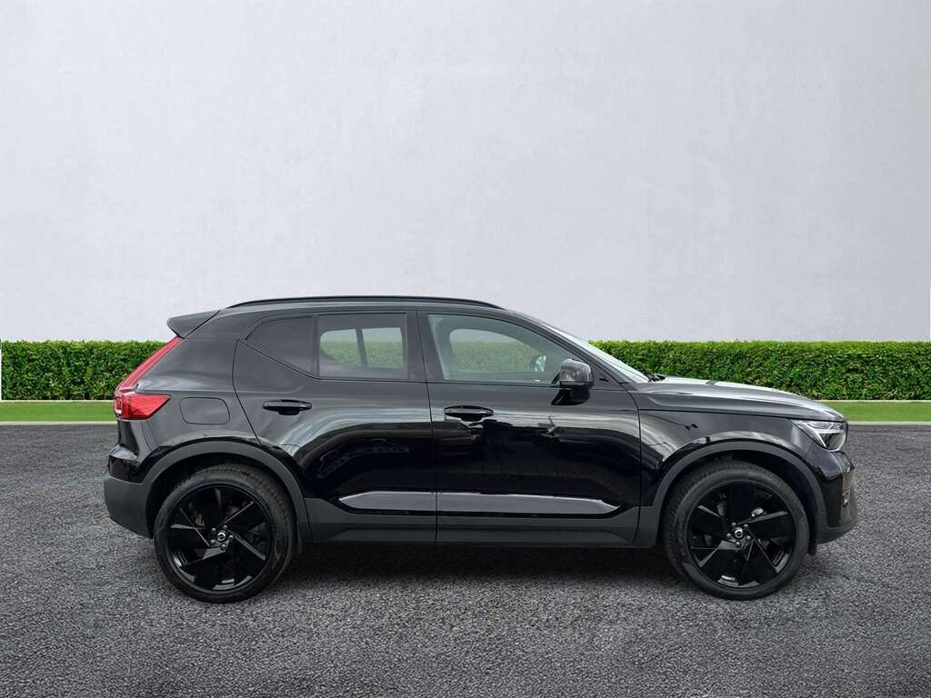 Volvo XC40 2.0 B4p Plus Black Edition MA25YSE Black #5