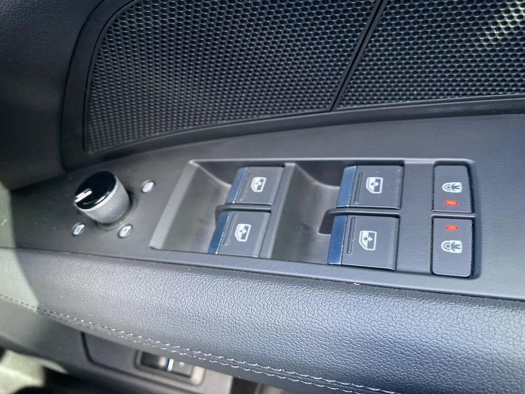 Audi E Tron GT 93.4Kwh Saloon Quattro 476 Ps White #21