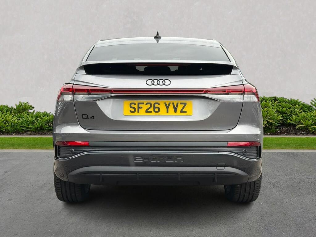 Audi Q4 E Tron 210Kw 45 82Kwh Black Edition Grey #4