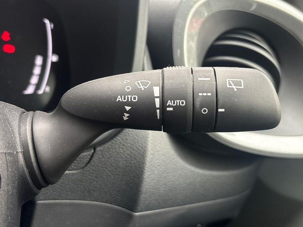 Toyota Aygo X 1.0 Vvt-i Edge Hatchback #27