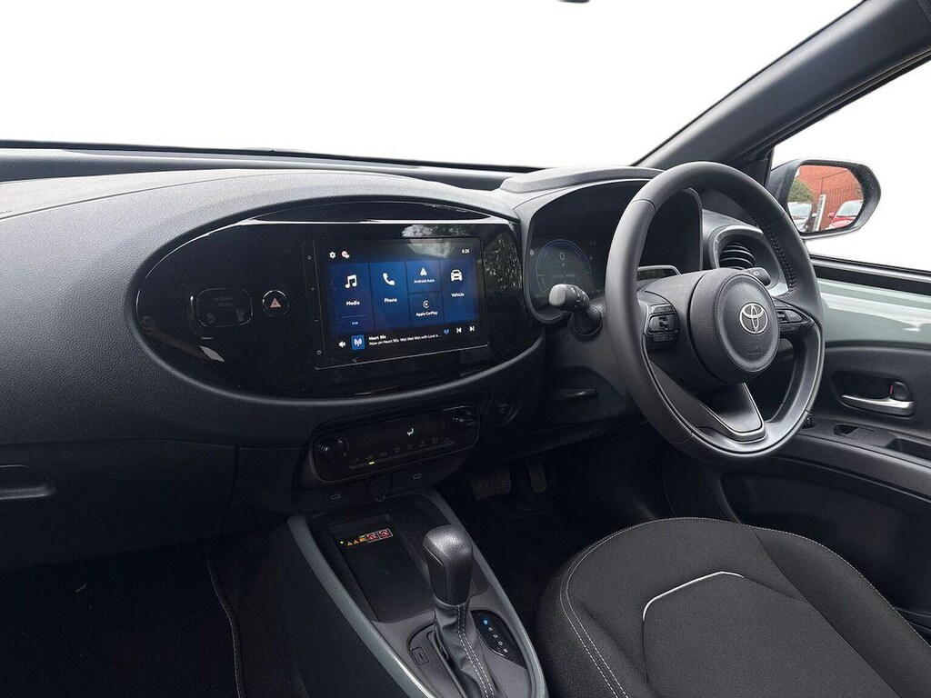 Toyota Aygo X 1.0 Vvt-i Edge Hatchback #7
