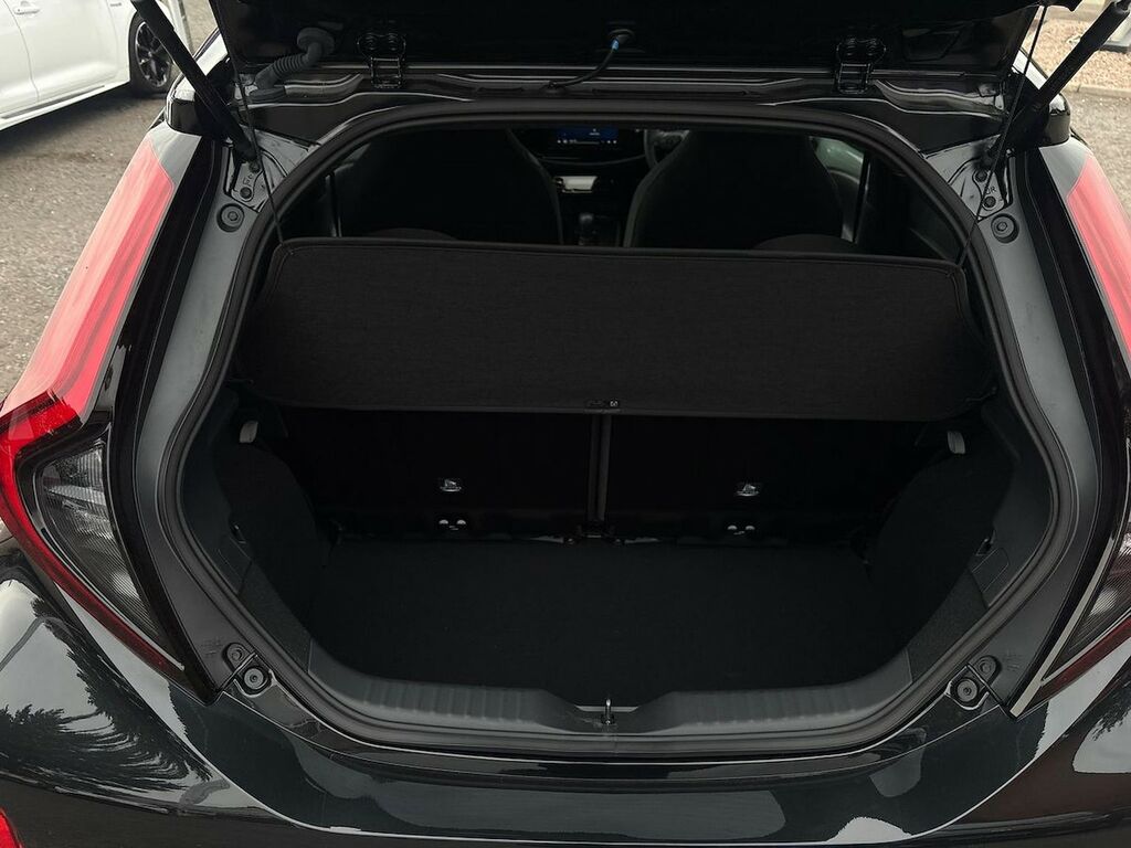 Toyota Aygo X 1.0 Vvt-i Edge Hatchback #17