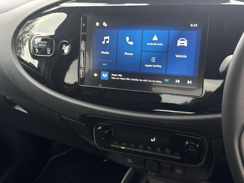 Toyota Aygo X 1.0 Vvt-i Edge Hatchback #23