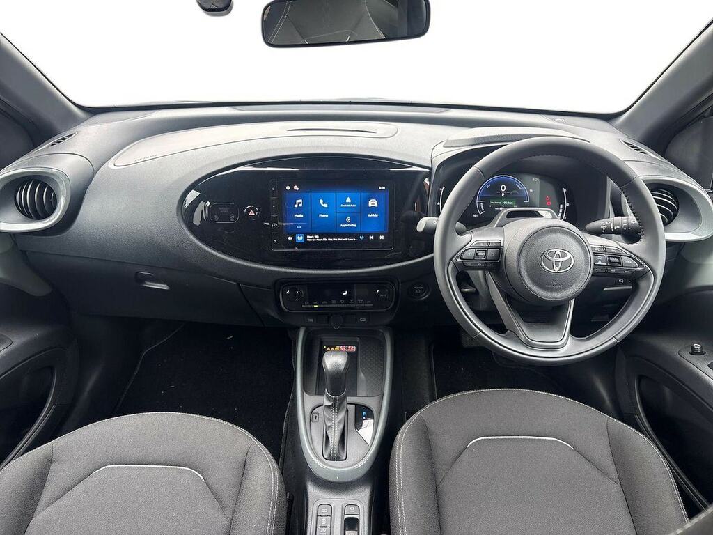 Toyota Aygo X 1.0 Vvt-i Edge Hatchback #8