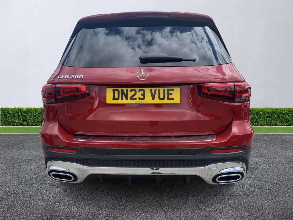 Mercedes-Benz GLB Class Glb 200 Amg Line Executive 7G-tronic Red #4