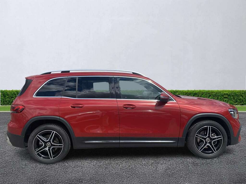 Mercedes-Benz GLB Class Glb 200 Amg Line Executive 7G-tronic Red #3