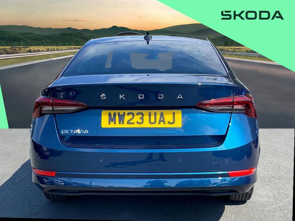Skoda Octavia 1.5 Tsi Act Se L Hatchback Euro Blue #4