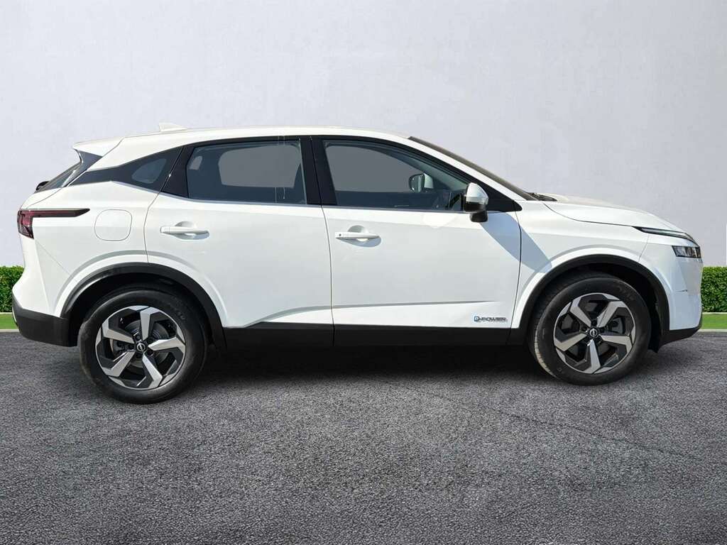 Nissan Qashqai 1.5 E-power Acenta Premium White #3
