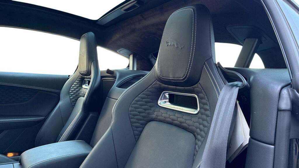 Jaguar F-Type 2.0 P300 First Edition Black #4