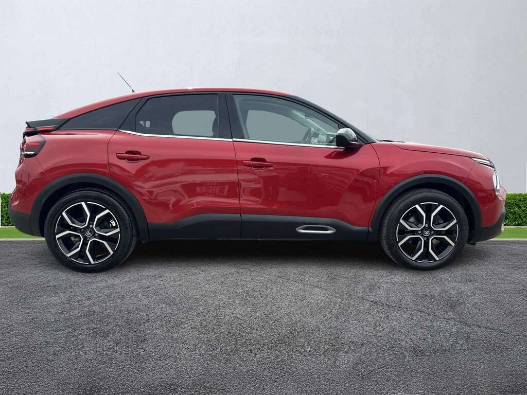 Citroen e-C4 100Kw Shine Plus 50Kwh Red #3