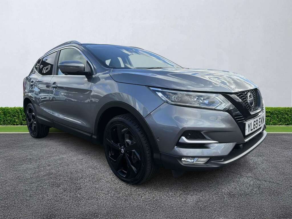 Nissan Qashqai 1.3 Dig-t Tekna YL69EKN Grey