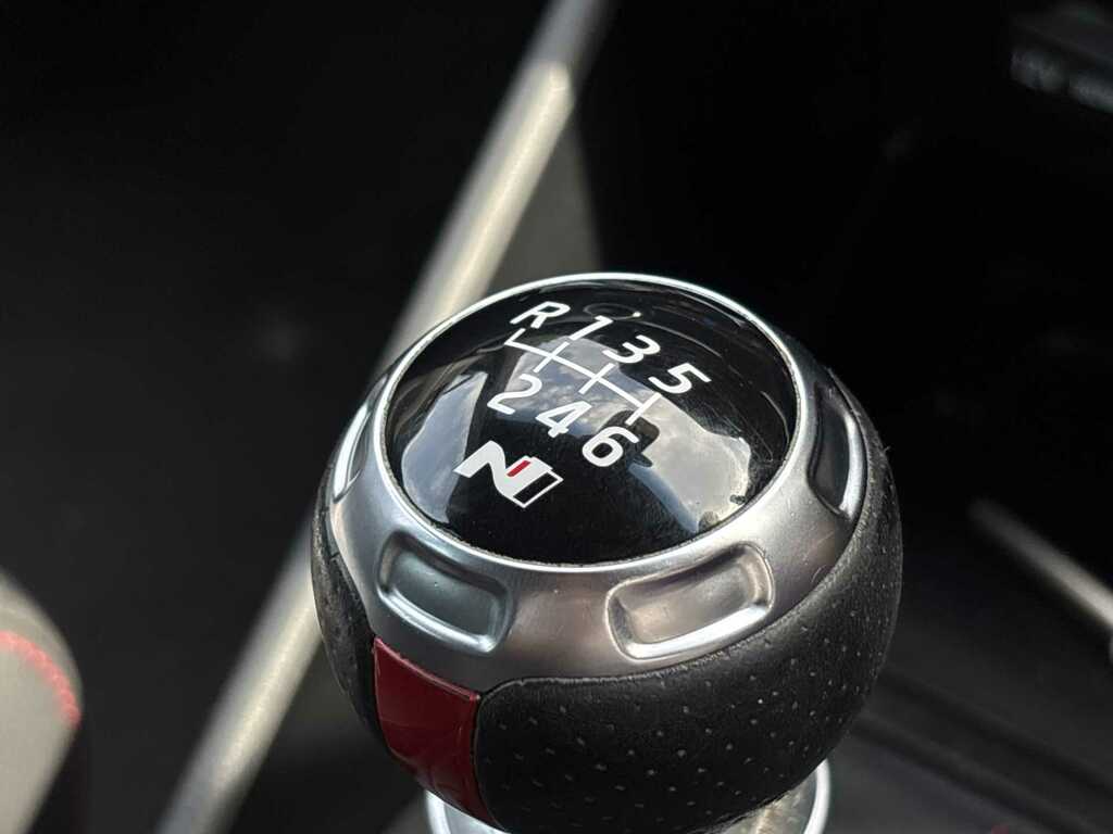 Hyundai Tucson 1.6L N Line Black #31