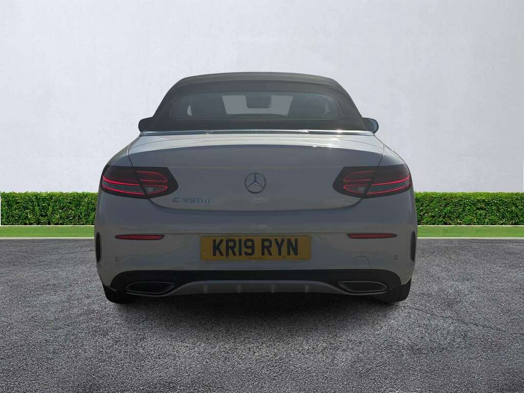 Mercedes-Benz C Class C220d Amg Line Premium Plus KR19RYN White #4