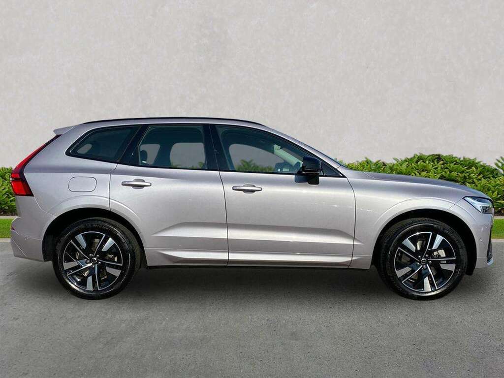 Volvo XC60 2.0 B5p Plus Dark Awd Geartronic Silver #3